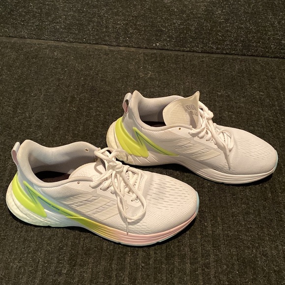 Adidas Response SR 5.0 Shoes - Picture 2 of 7